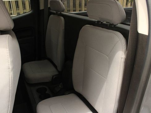 Used 2019 GMC Canyon W/T w/ Convenience Package RWD image 18