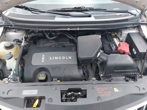 Used 2011 Lincoln MKX AWD w/ 102A Rapid Spec Order Code image 30