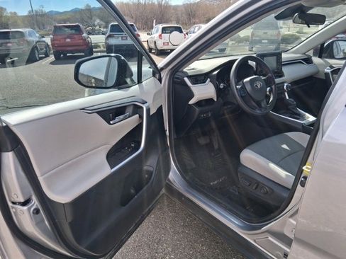 Certified 2021 Toyota RAV4 XLE w/ Carpet Mat Package (TMS) image 5