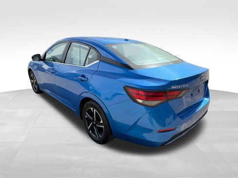 Used 2024 Nissan Sentra SV FWD image 4