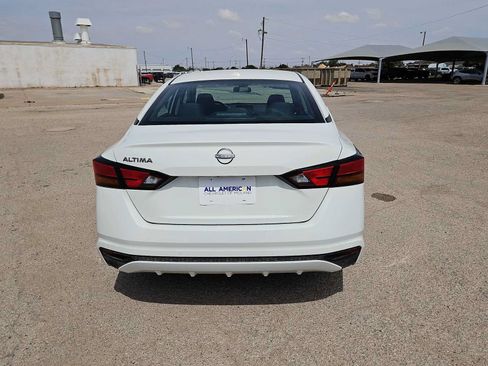 Used 2025 Nissan Altima 2.5 SV FWD image 7