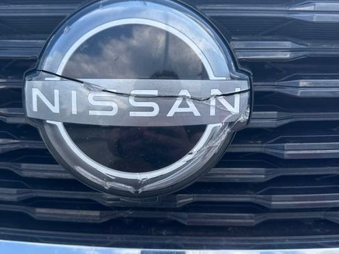 Used 2023 Nissan Rogue S AWD/4WD image 3