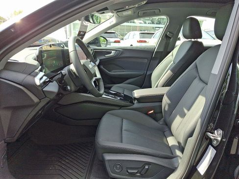 Used 2025 Audi A5 2.0T Premium w/ Convenience Package image 11