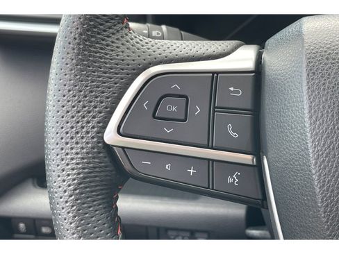 Used 2022 Toyota Sienna XSE image 36