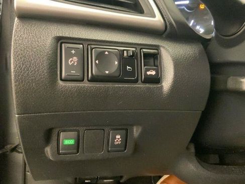 Used 2019 Nissan Sentra SV FWD image 19