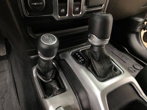 Used 2020 Jeep Wrangler Sport AWD/4WD image 27