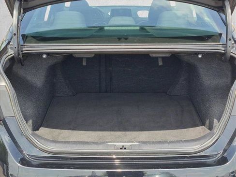 Used 2024 Nissan Altima 2.5 SV FWD image 6