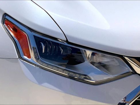 Used 2019 Chevrolet Traverse Premier w/ LPO, Floor Liner Package FWD image 27