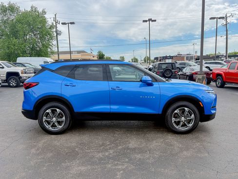 Used 2024 Chevrolet Blazer LT w/ Convenience Package FWD image 16