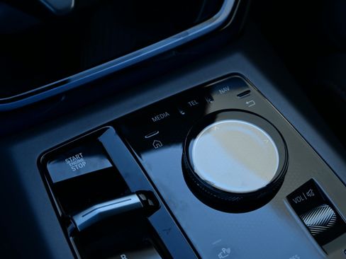 New 2026 BMW X3 xDrive30 w/ Premium Package image 17