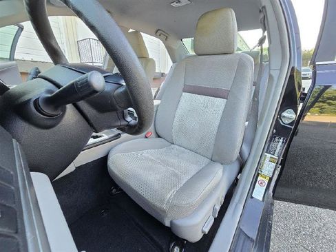 Used 2013 Toyota Camry LE FWD image 17