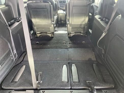 Used 2018 Dodge Grand Caravan GT image 27