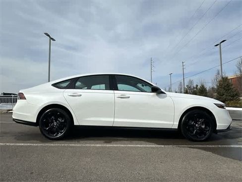 Used 2025 Honda Accord SE image 3