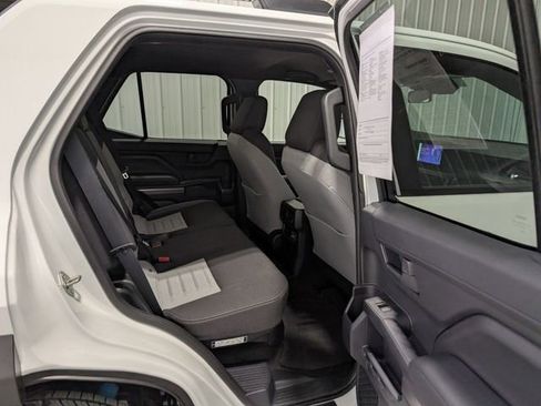 Used 2025 Toyota 4Runner TRD Off-Road AWD/4WD image 26