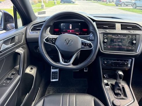 Used 2022 Volkswagen Tiguan SE R-Line AWD/4WD image 20