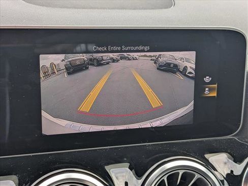 Certified 2021 Mercedes-Benz GLA 250 image 10