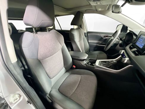 Used 2019 Toyota RAV4 XLE image 31