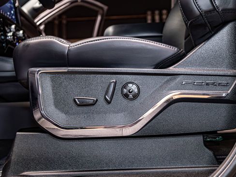 Used 2026 Ford F250 Platinum image 24