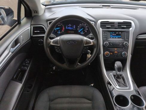 Used 2013 Ford Fusion SE FWD image 15