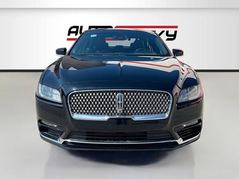 Used 2018 Lincoln Continental Reserve AWD/4WD image 2