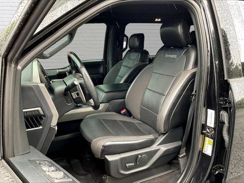 Used 2019 Ford F150 Raptor w/ Equipment Group 802A Luxury AWD/4WD image 19