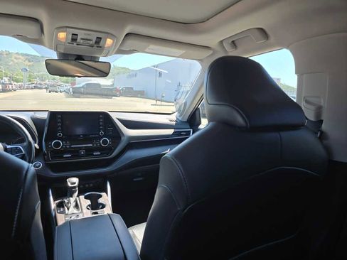 Used 2020 Toyota Highlander Limited AWD/4WD image 14