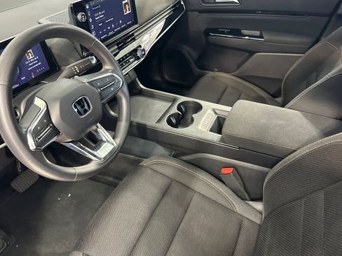 Used 2025 Honda Prologue EX image 14
