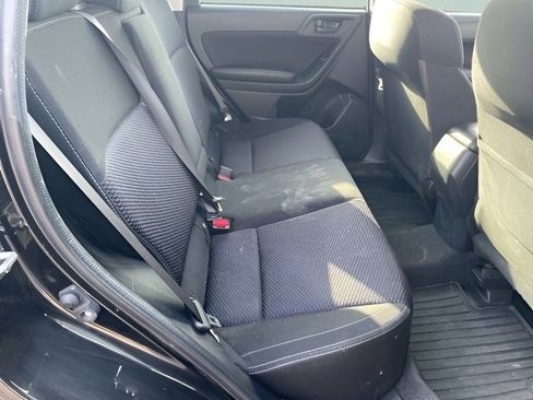 Used 2018 Subaru Forester 2.5i Premium w/ All-Weather Package image 9