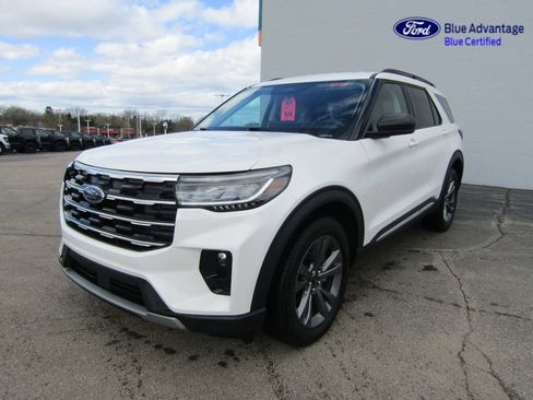 Certified 2025 Ford Explorer Active w/ Active Comfort Package AWD/4WD image 40