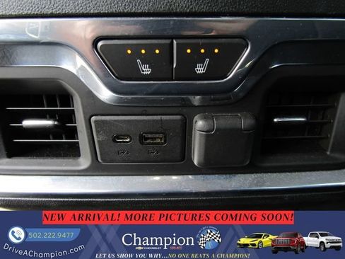 Used 2021 GMC Sierra 1500 Denali w/ Denali Ultimate Package AWD/4WD image 13
