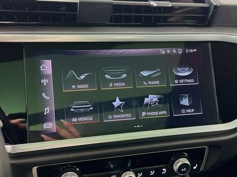 Used 2023 Audi Q3 2.0T Premium w/ Black Optic Sport Package image 15