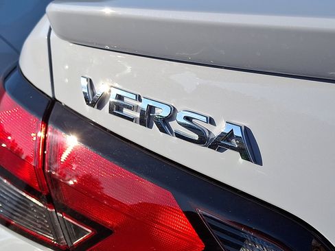 New 2025 Nissan Versa SR w/ Trunk Package image 6