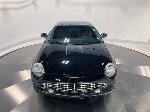 Used 2003 Ford Thunderbird image 23