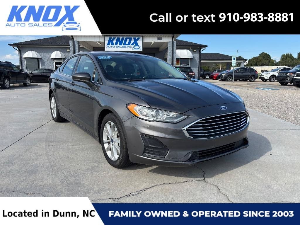 Used 2019 Ford Fusion SE FWD image 1