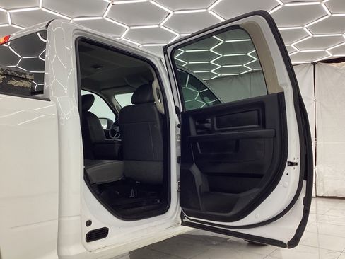 Used 2018 RAM 1500 Tradesman image 23