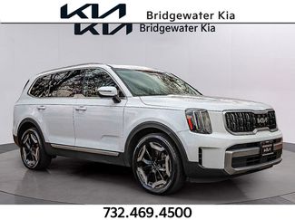 Certified 2023 Kia Telluride EX w/ EX Captain's Chair Package video 1