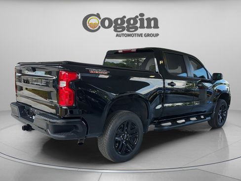 Used 2023 Chevrolet Silverado 1500 Custom Trail Boss AWD/4WD image 5