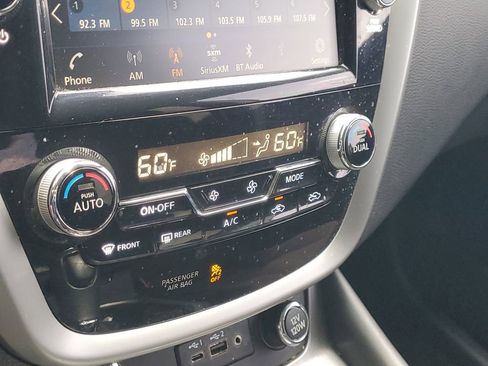 Used 2020 Nissan Murano SV AWD/4WD image 29