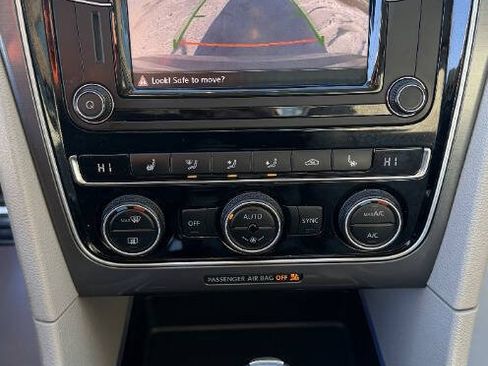 Used 2018 Volkswagen Passat 2.0T S image 18