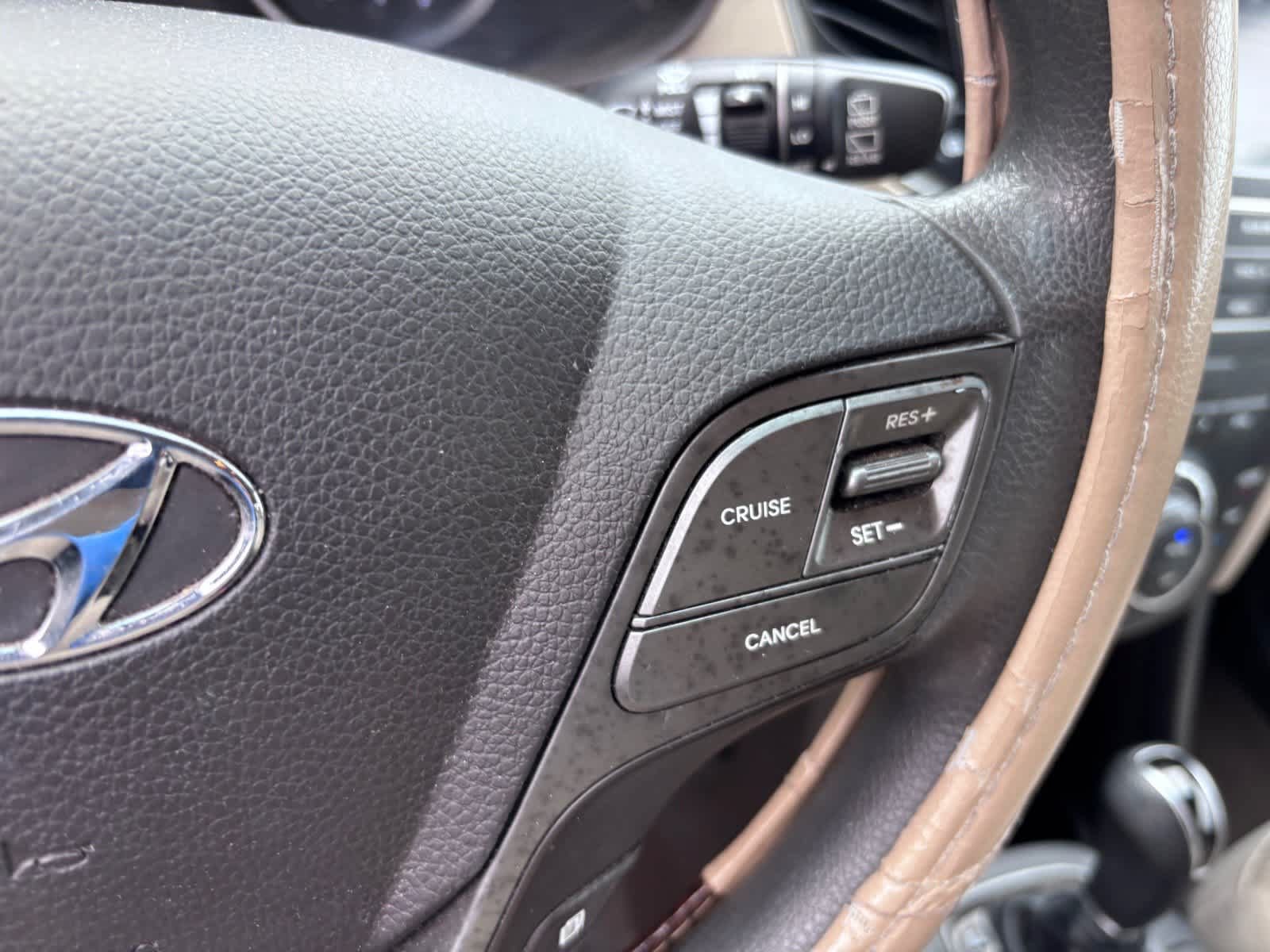 Used 2017 Hyundai Santa Fe Sport FWD image 16