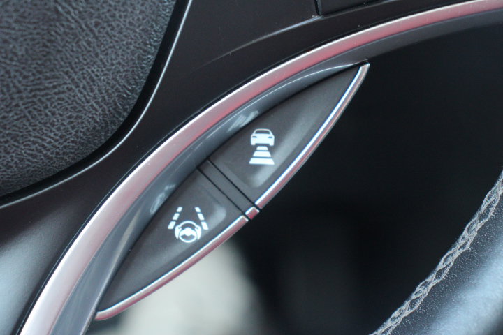 Used 2018 Acura MDX SH-AWD image 28