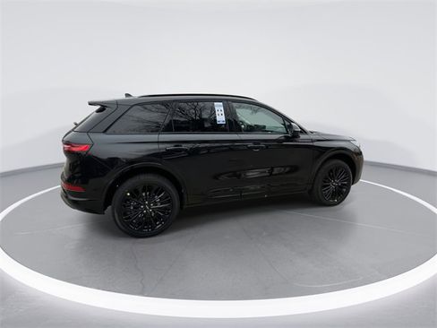 New 2026 Lincoln Corsair Premiere image 8