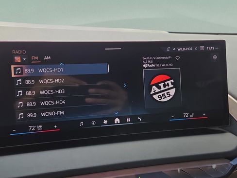 Certified 2025 BMW X3 xDrive30i w/ Convenience Package image 34