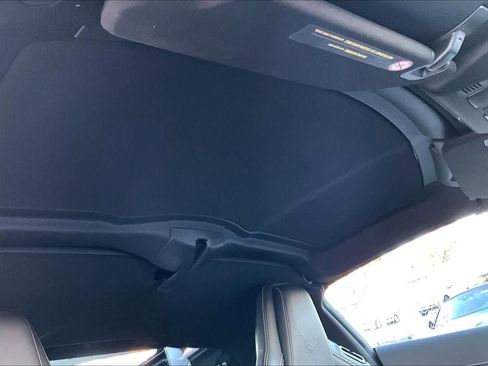 Used 2022 Chevrolet Corvette Stingray Coupe w/ Z51 Performance Package image 13