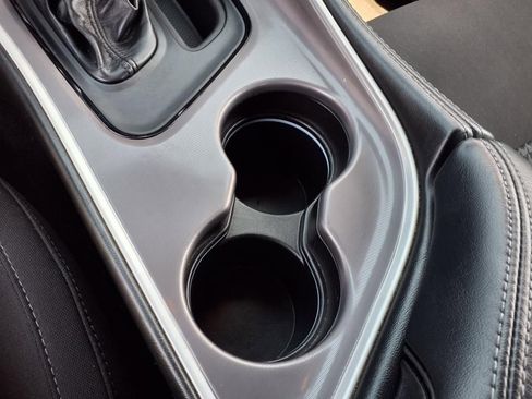 Used 2022 Dodge Challenger GT image 27