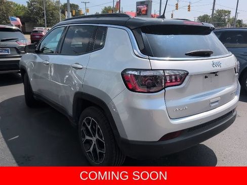 Used 2024 Jeep Compass Limited AWD/4WD image 6