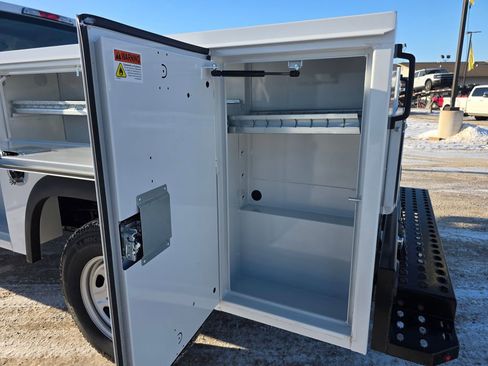 New 2026 Ford F350 XL w/ XL Chrome Package image 20