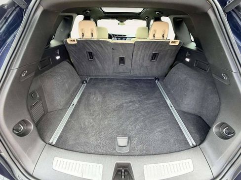 Used 2017 Cadillac XT5 Premium Luxury FWD image 5