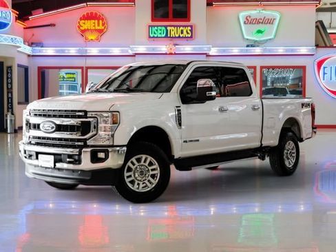 Used 2021 Ford F250 XLT w/ XLT Premium Package AWD/4WD image 2