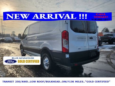 Used 2023 Ford Transit 250 Low Roof AWD w/ Exterior Upgrade Package image 6